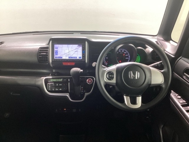 視認性の良いメーター＆操作性の良いステアリング回り☆