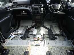 内装は全て取り外してから洗浄クリーニングを行っております！！