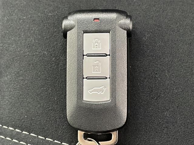 ◆【付属品】このクルマ限定で使える装備品が付いています！使い方などはぜひ実際に店舗にお越しいただき、専門スタッフにお尋ねください！