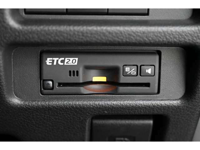 ETC2.0車載器です。　『ETC2.0』は、料金支払い ＋ 高速道路　情報提供サービス・新サービスが受けられます。