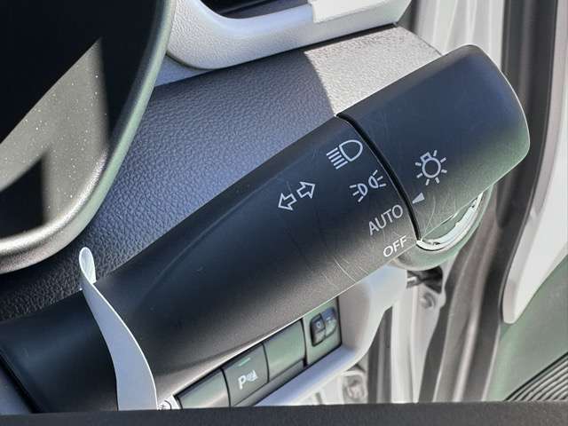 ★納車前に、専属のクリーニングスタッフが、ピッカピカにクリーニングして納車いたします！もちろん、ピッカピカの状態でお渡しするクリーニング費用も支払総額に含まれています！