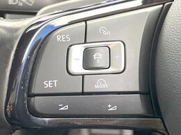 ●レーダークルーズコントロール：前の車との車間距離を一定にとりつつ、一定速度で自動走行してくれる次世代のクルーズコントロール！主に高速道路や自動車専用道路で使用する便利な機能です！