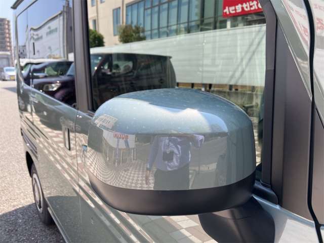 サイドミラーになります！