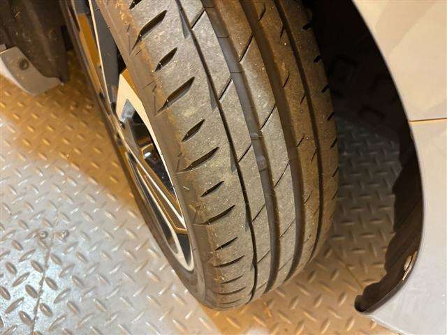 ■□■□■ 万が一のキズヘコミも迅速に対応いたします！！ 自社鈑金工場を持っているので、自社で修理いたします！！ 仲介料がかからないので安いんです！！ ■□■□■