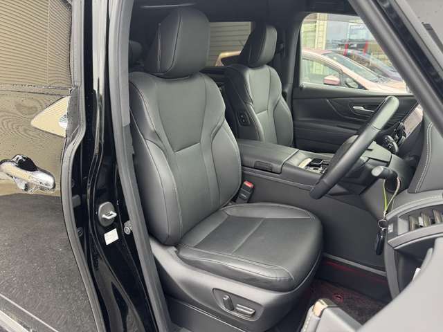 黒革調シート（ベンチレーション機能付き）