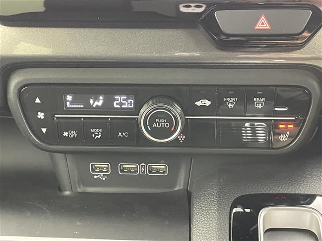 気になる車はすぐにお問い合わせください！画面右側の0066から始まる無料ダイヤルからお問い合わせ下さい！専門スタッフがお車のご質問にお答えいたします！