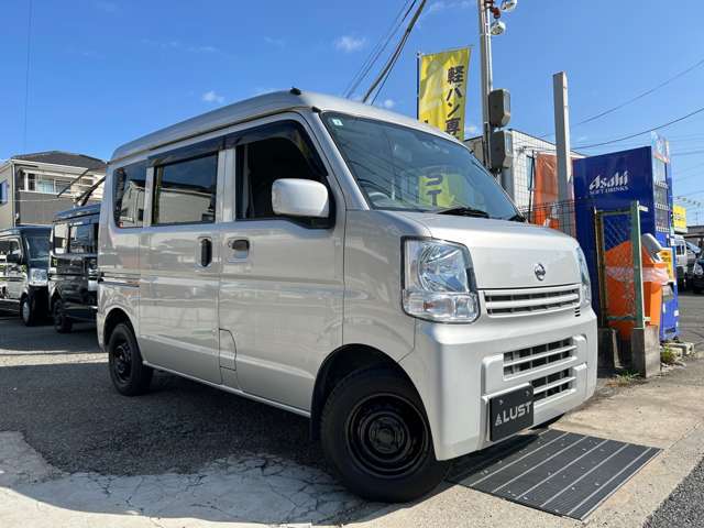 【ご挨拶】軽自動車・商用車・軽バンをメインとした専門店になります※お店の入り口が狭く、お立ち寄りの際はお電話頂けますとご案内、お迎えに上がりますのでお気軽におしゃってください。