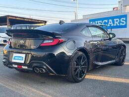 全国に店舗を展開しているのでどこでもお取り寄せが可能です！この車が気になるけど遠方だから・・・と諦める必要はありません！※別途陸送費が必要です。