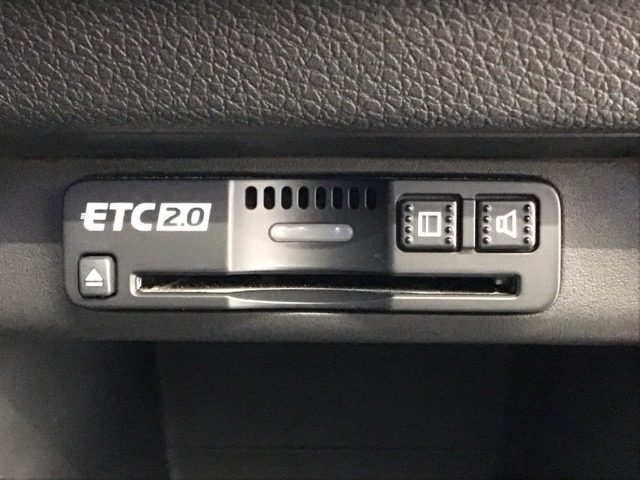 ETC付きで高速道路をノンストップ・キャッシュレスで利用出来ます！スマートインターの出入りも利用可能でとても便利です！