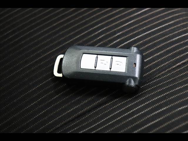 ◆自動車登録業務につきましても、従来は外部の行政書士にアウトソーシングすることが多い業務ですが、自社行政書士が行い費用を軽減しております！