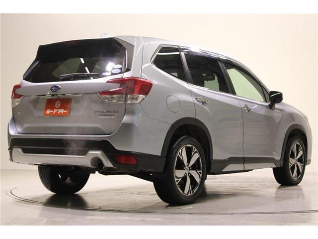 低価格で良質なお車を全社総台3,000在庫からお選びいただけます。営業時間　10：00～19：00