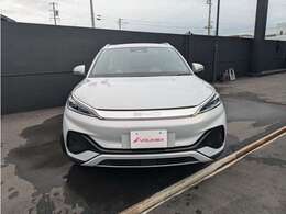 ヘッドライトは黄ばみもなく綺麗な状態です。