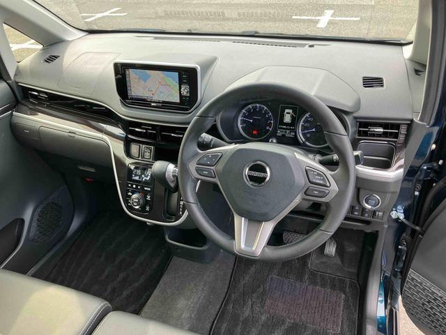 お支払い総額には、千葉県内登録の諸費用含む価格となります。希望番号費用やお届け納車費用、オプション費用は別途かかります。※ETC付き車はセットアップ費が別途2，750円かかります。