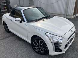 当店では、お客様のご来店に合わせて店頭に展示車を準備させていただいております。ご来店時に、店頭に現車がない場合もありますので、予めお電話にてご確認ください！フリーダイヤルまで