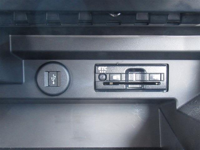 両Pスラ・HUD・全周囲カメラ・フルセグナビ・BTオーディオ・LEDライト・ACC・LKA・AHB・シートヒーター・USB・ETC・Cソナー・ドアバイザー・プライバシーガラス・本革ステア
