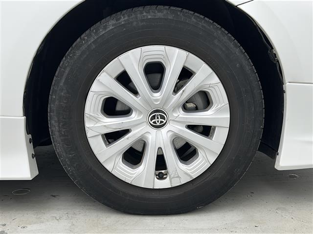 【純正15インチアルミホイール】専用のアルミなので、お車のイメージにぴったり！！社外のアルミやスタッドレスタイヤも取り扱いございます！！ドレスアップもカスタマイズもお任せください！！