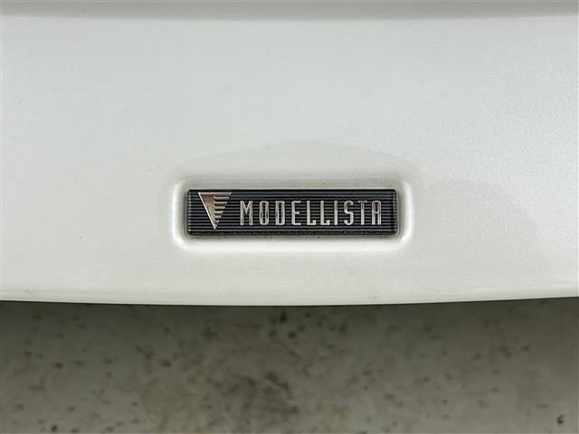 【モデリスタ（MODELLISTA）】メーカーオプションのトヨタの純正エアロ（ドレスアップパーツ）が装着されています！スポーティでエモーショナルな外観をお楽しみください。