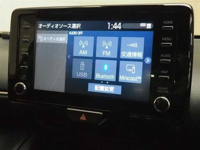 ディスプレイオーディオを装備。スマホとクルマをつなぐことで、これまでのナビに加えて、いろんなサービスが楽しめます。