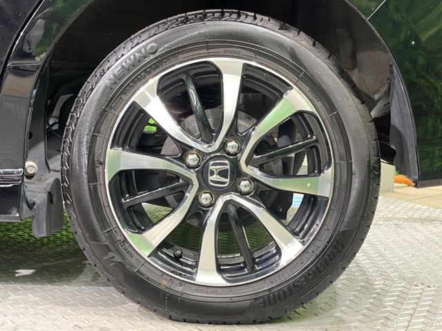 【純正14インチアルミホイール】外観にマッチした純正アルミホイールを装着しております。各種社外アルミホイールや、スタッドレスタイヤも取扱いしております。是非ご相談ください♪