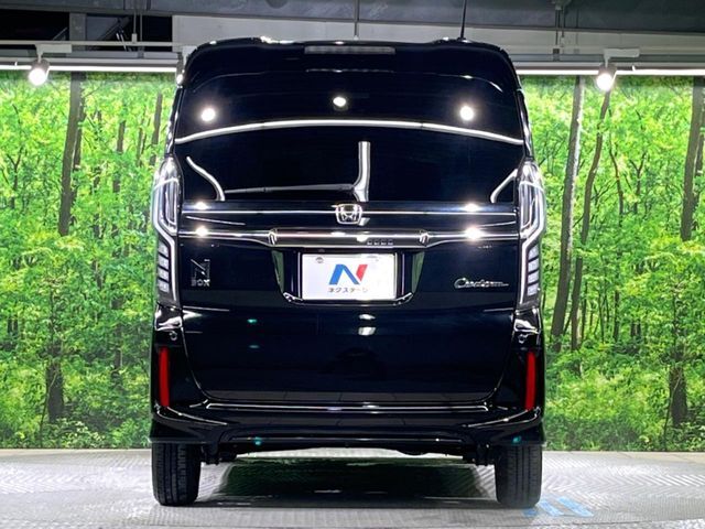 安心の最長10年・走行無制限保証（有償）をご用意。保証内容も充実はもちろん、無料点検＆オイル交換や、年中無休の全国・24時間ロードサービスも付帯されておりますのでご安心下さい。