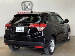 【Honda認定中古車 U-Select】　は3つの安心をお約束します。　1　Hondaのプロが整備した安心。 2　第三者機関がチェックした安心。　3　購入後もHondaが保証する安心。
