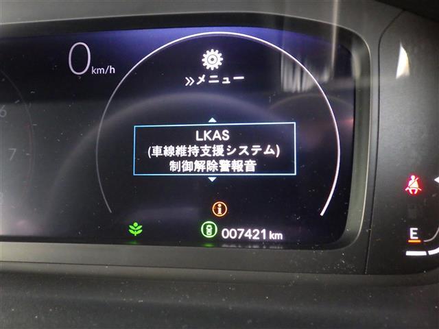 【スピードメーター】メーターがシンプルで見やすく運転しやすいですね！