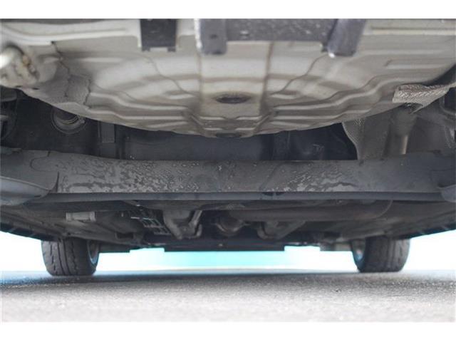 内陸使用のお車ですので下廻りのサビも少なく安心です！ご不明点やご来店のお際は是非お電話でご連絡下さい！