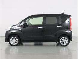 中古車だからこそオススメのボディーコーティング！！ボディ全体を磨く下地処理から丁寧に行い、細かい傷や水垢等の汚れを奇麗にしてから施工いたします！！ビフォー・アフターがハッキリとお判りいただけます！