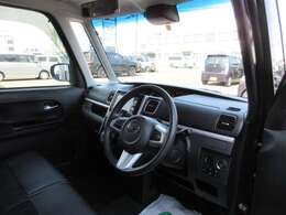 室内広々キレイです