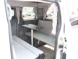 乗車人数：5名　就寝人数：4名　車両サイズは、長さ440cm　幅169cm　高さ189cm。5ナンバーとなります♪