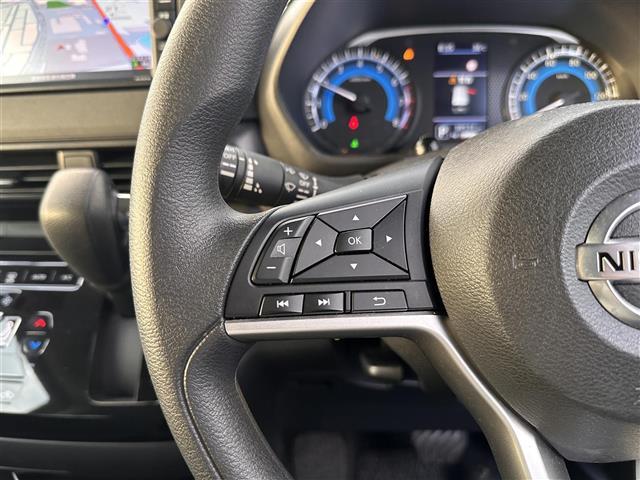 【運転席操作部】快適なドライブを楽しむための機能が装備されています！運転席から触れるので、使いやすいです！除菌プランいれていただくと、さらに清潔で安心していただけます！