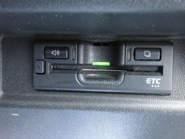 ビルトインタイプのETC車載器です！