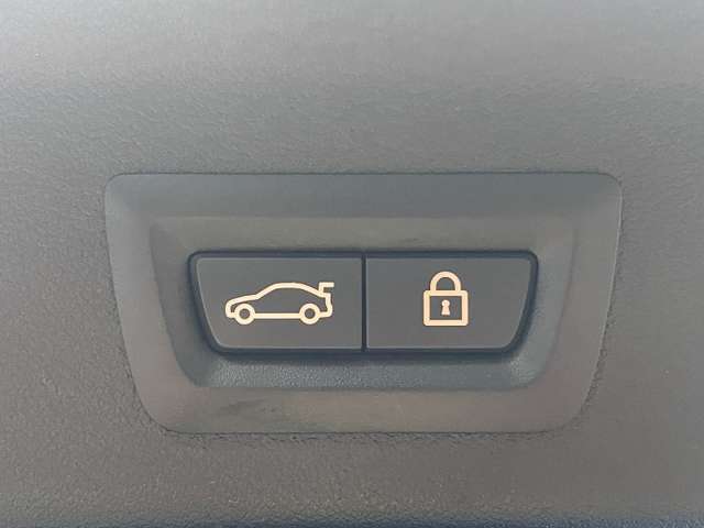 点検整備時に交換が必要な項目（BMW認定指定交換指定部品など）に関しましては、すべて新品の純正部品を使用させて頂きます。※点検項目にはBMWコンピューター診断も含まれます。