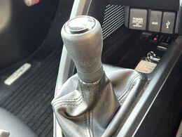 【フロア6速MT】走りの6速MT！！スポーティーな走行をお楽しみいただけます♪