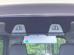 【スズキ　セーフティサポート】走行中に前方の車両等を認識し、衝突しそうな時は警報とブレーキで衝突回避と被害軽減をアシスト。より安全にドライブをお楽しみいただけます。