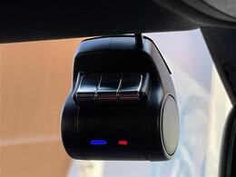 別途有償にて、納車時より6ヶ月間走行距離無制限の保証を付帯できます。修理の入庫先は全国の正規ディーラーにて対応可能です。