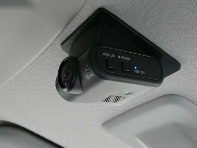 もしもの時に映像を記録する日産純正ドライブレコーダーが備わっています。ナビゲーション画面で映像が確認出来ますよ。