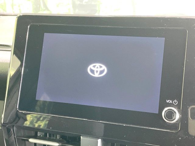 【8インチ　ディスプレイオーディオ】大画面のディスプレイはAppleCarPlayやAndroidAutoが利用可能。大きな画面でスマホナビアプリ等が利用いただけます♪
