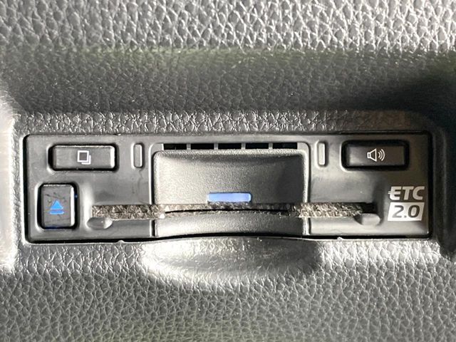 【ETC】高速道路の料金所をストレスなく通過！話題のスポットやサービスエリアに多い「スマートIC」利用時は必須のアイテムです。当店でセットアップを実施、ご納車当日からすぐにご利用いただけます！