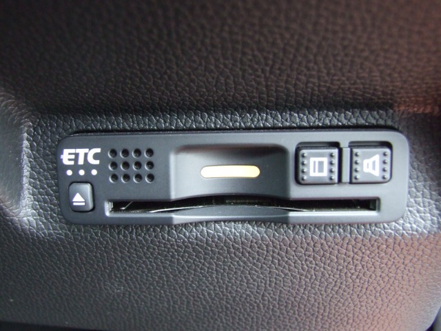 ETC：高速道路も割引になるETC付き！納車時にはセットアップしてお渡ししますのですぐにお使い頂けます。