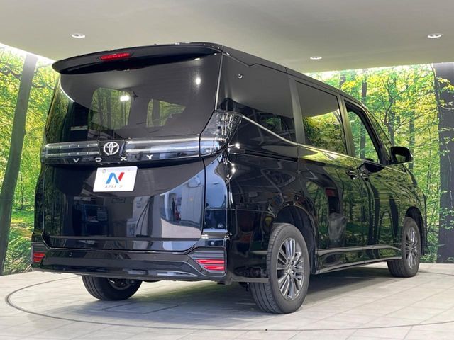 ☆全国のネクステージからお取り寄せが可能※！遠方の店舗に展示してあるクルマが気になる場合も、最寄りの店舗でご覧いただくことが可能です！是非私たちに要望をお聞かせください！※別途費用