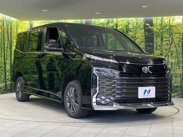 高透明度のガラス皮膜で撥水はもちろん、上質なツヤ・光沢を実現。紫外線や酸性雨から大切な愛車を保護し、色あせ・劣化を防止。「弾スプラッシュコート」、「弾プリミッサコート」からお選びいただけます。