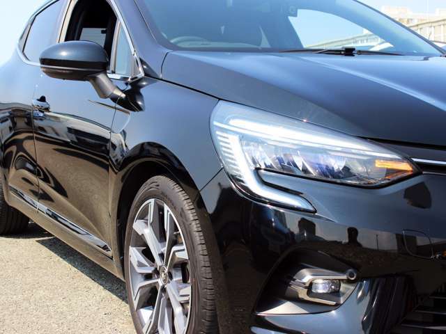 ■LEDヘッドライト　■LEDデイタイムランニングライト　■LEDウインカー　詳しくはフリーコール　0078-6002-080898まで。