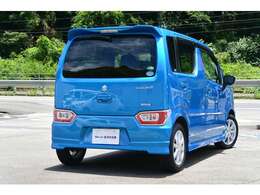 納車前には入念な点検整備をさせていただいてます。もちろん全車走行距離無制限のワイド保証付きですので、購入後も安心して乗っていただけます。