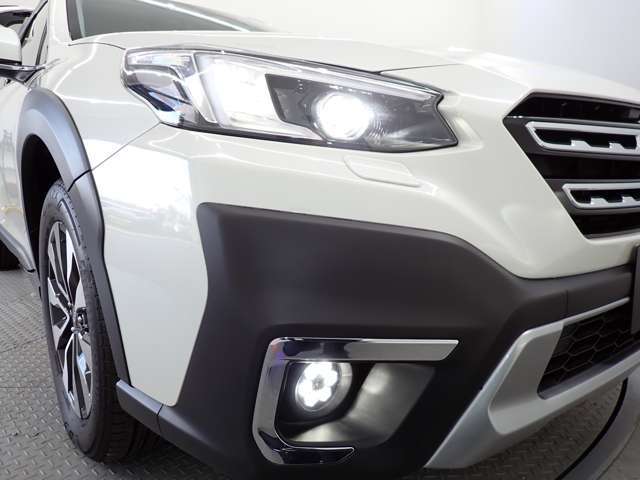 視認性の良いヘッドライト！　黄ばみ曇りもなく光度良好です♪　しっかりとチェックしております！