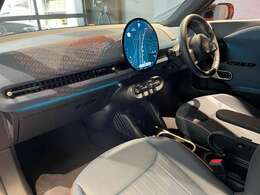 クラシックMINIの特徴を踏襲しつつ、新しいデザインに生まれ変わったインパネまわり