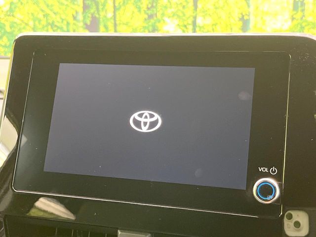 【8インチ　ディスプレイオーディオ】大画面のディスプレイはAppleCarPlayやAndroidAutoが利用可能。大きな画面でスマホナビアプリ等が利用いただけます♪