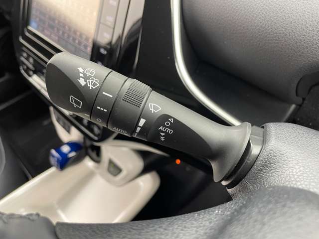 【運転席操作部】快適なドライブを楽しむための機能が装備されています！運転席から触れるので、使いやすいです！除菌プランいれていただくと、さらに清潔で安心していただけます！