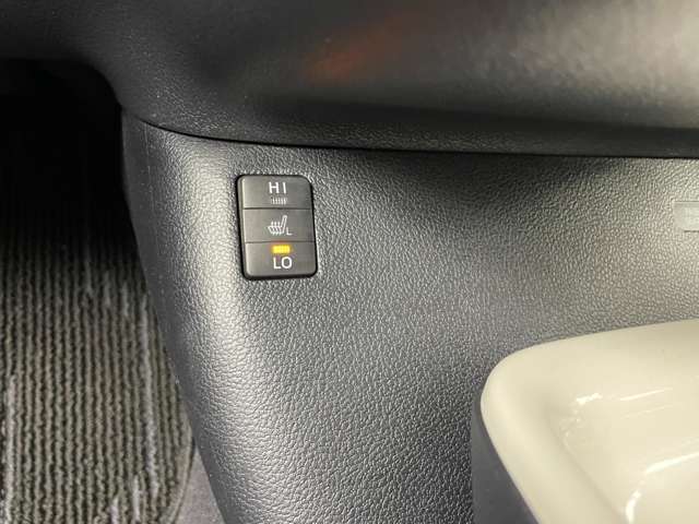 【運転席操作部】快適なドライブを楽しむための機能が装備されています！運転席から触れるので、使いやすいです！除菌プランいれていただくと、さらに清潔で安心していただけます！