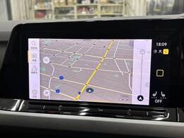 【純正メモリナビ】装備でフルセグTV視聴やBluetooth等充実装備。